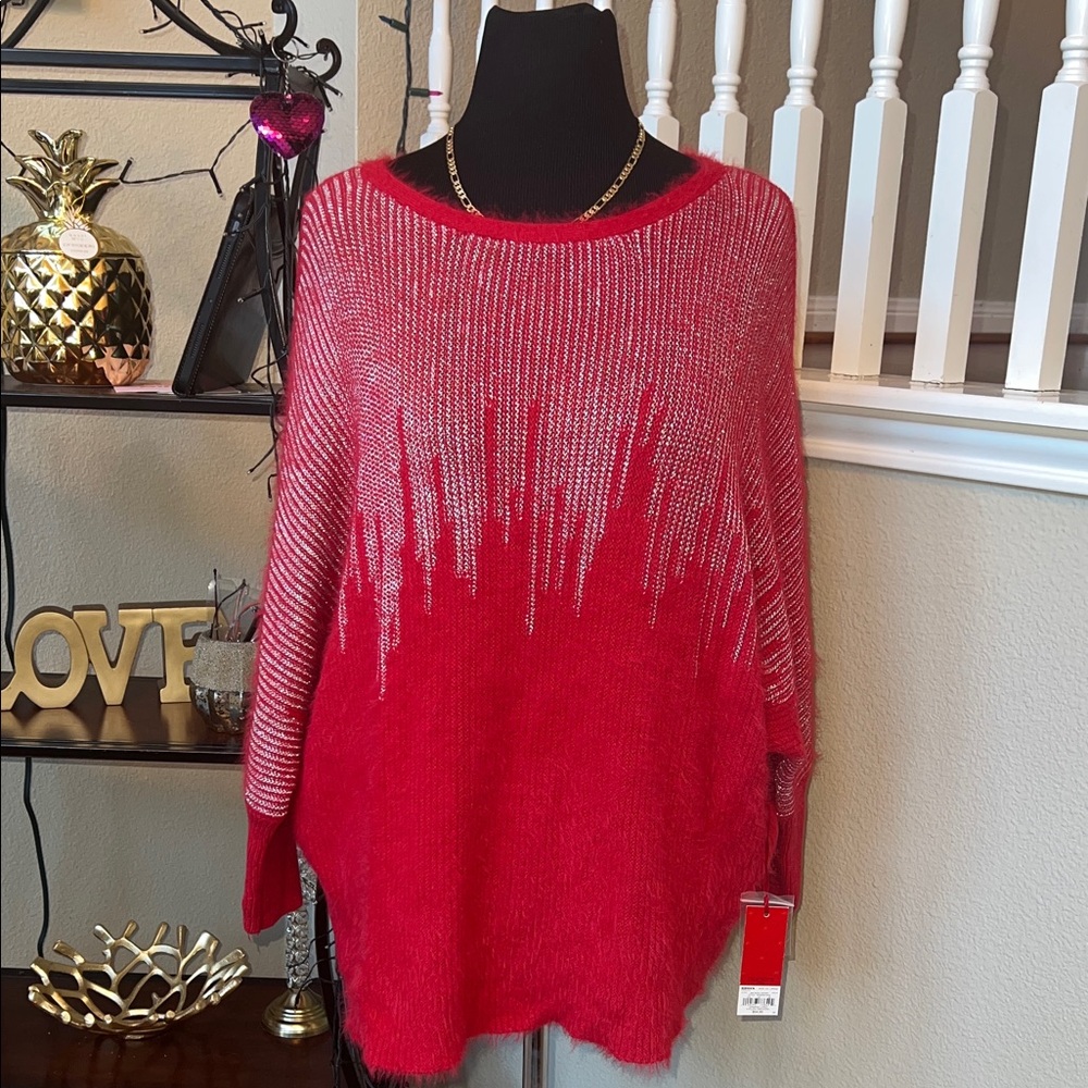 Jennifer Lopez Vibrant Red and White Sweater